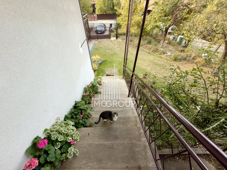 Casă individuală cu 5 camere cu Garaj în Băișoara