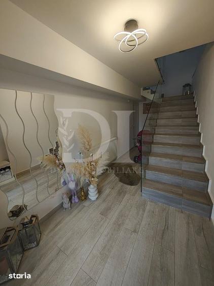 Duplex cu 4 camere cu Canalizare în Florești