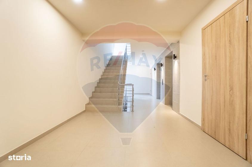 Apartament cu 2 camere, mobilat în Tractorul