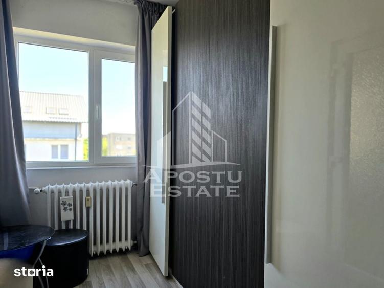 Apartament cu 2 camere semidecomandat, mobilat în Șega