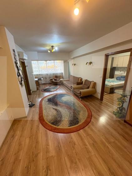 Apartament cu 4 camere decomandat, mobilat în Calea București
