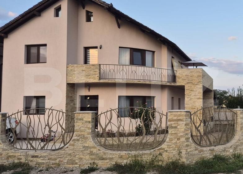 Casă individuală cu 5 camere cu Canalizare în Nord