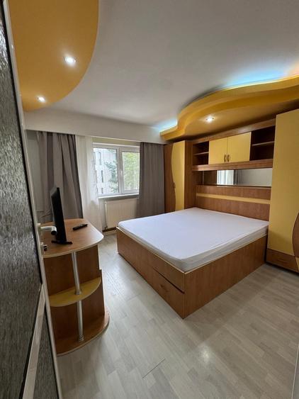 Apartament cu 2 camere decomandat în Eremia