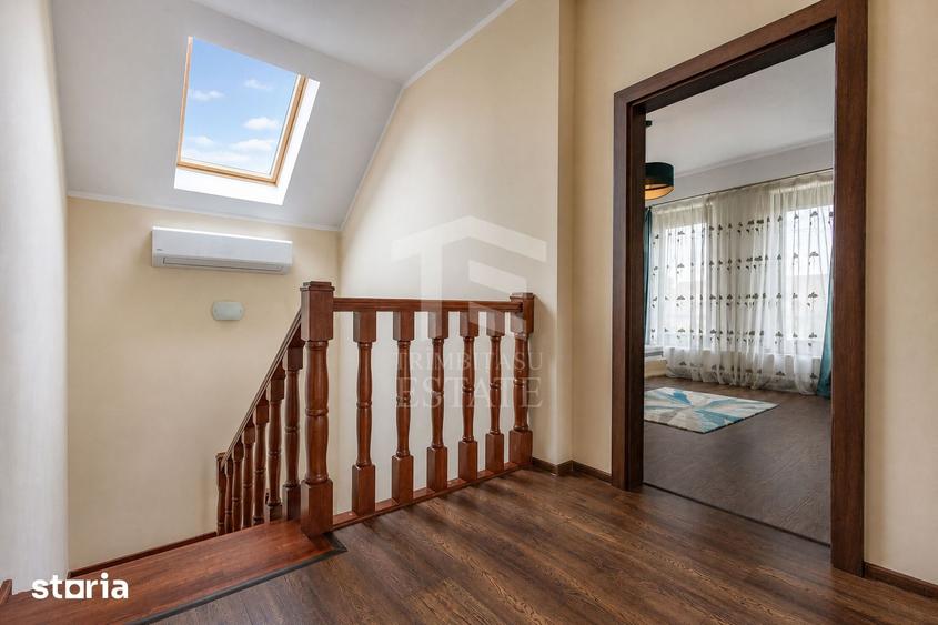 Casă cu 5 camere cu Teren 2390 Mp în Săcălaz