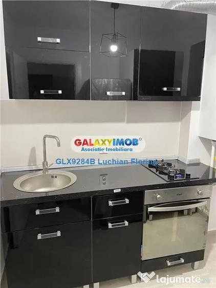 Garsonieră decomandată în Titan