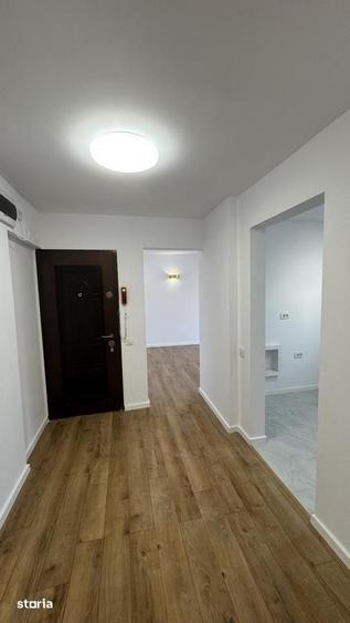 Apartament cu 3 camere decomandat în Ștefan cel Mare