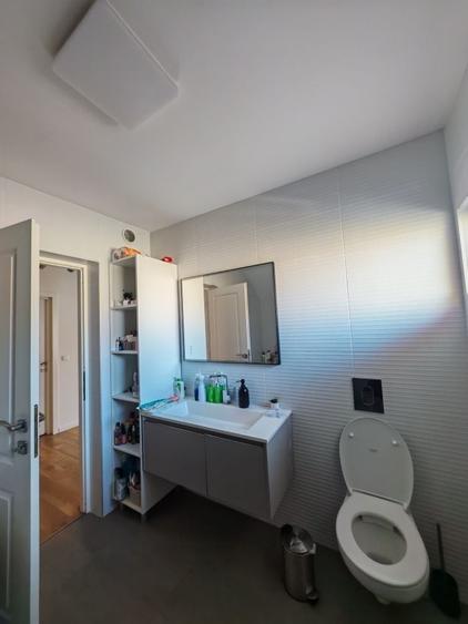 Casă cu 3 camere în Central