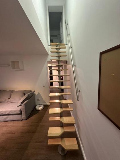 Apartament cu 2 camere semidecomandat, mobilat în Central