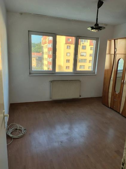 Apartament cu 2 camere semidecomandat în Govândari