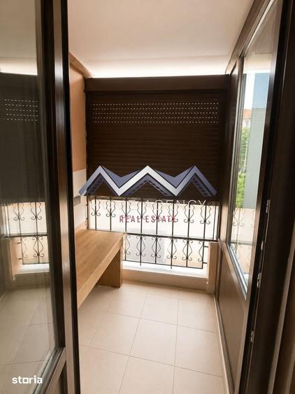 Apartament cu 3 camere, mobilat în Central