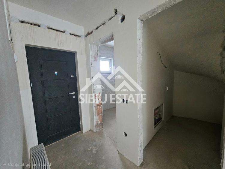 Duplex cu 4 camere cu Canalizare în Șelimbăr