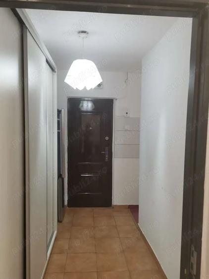 Garsonieră decomandată în Drumul Taberei — fotografia 3