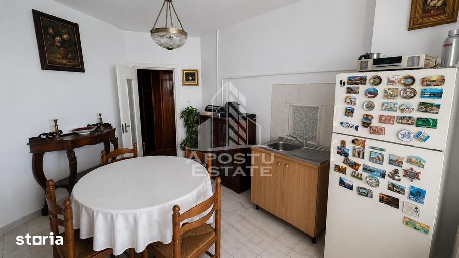 Apartament cu 3 camere în Circumvalațiunii
