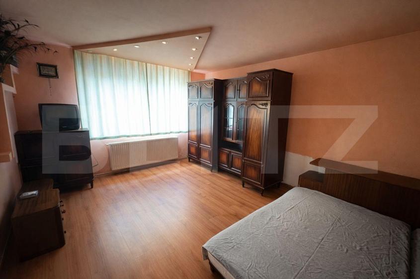 Casă individuală cu 3 camere cu Garaj în Reghin