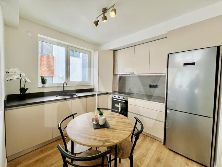 Penthouse 4 camere - mobilat si utilat, intabulat - 30