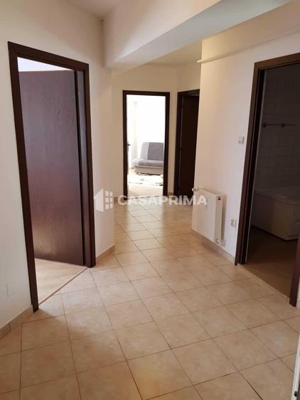 Apartament cu 2 camere decomandat, mobilat în Cug