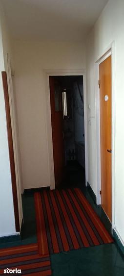 Apartament cu 4 camere în Pantelimon
