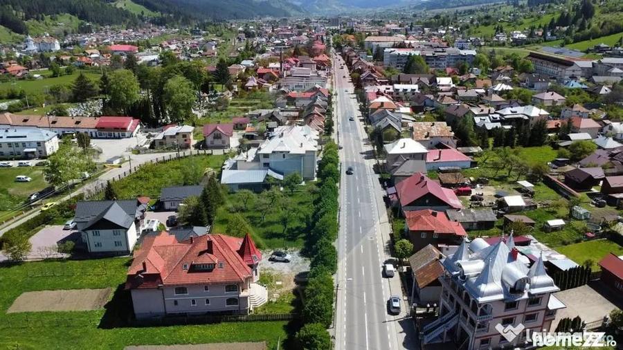 Casă cu 18 camere cu Teren 600 Mp în Câmpulung Moldovenesc