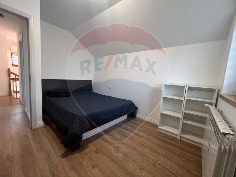 Casă individuală cu 4 camere cu Teren 334 Mp în Bucium