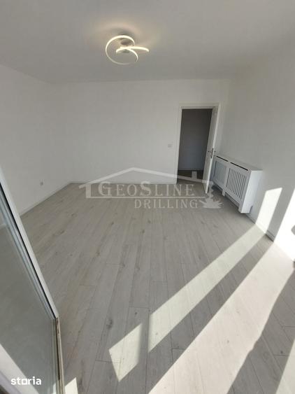 Apartament cu 4 camere decomandat în Florești