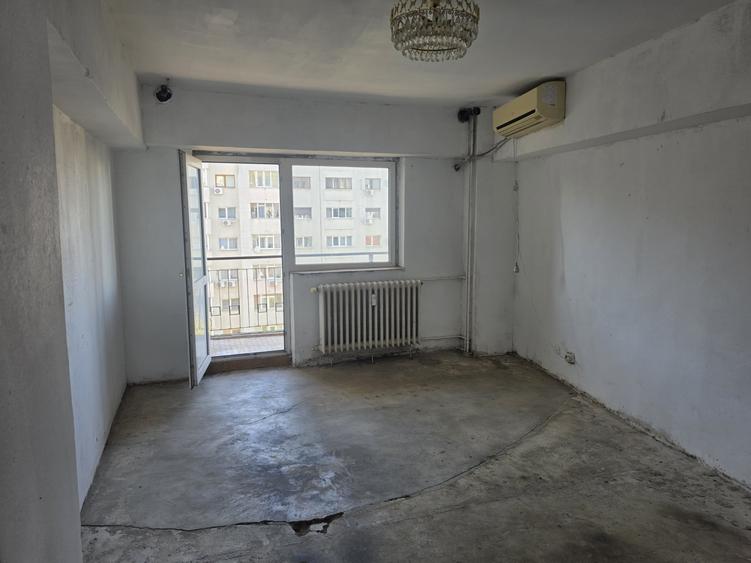 Apartament cu 2 camere decomandat în Moșilor
