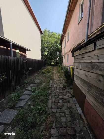 Casă cu 6 camere cu Canalizare în Ion Creangă