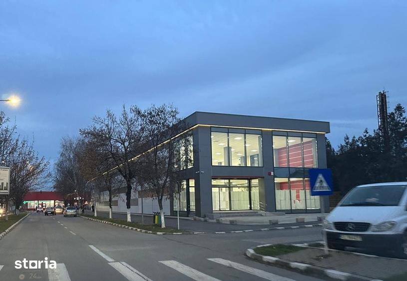 Spațiu comercial, de 3,600 mp, în Ultracentral