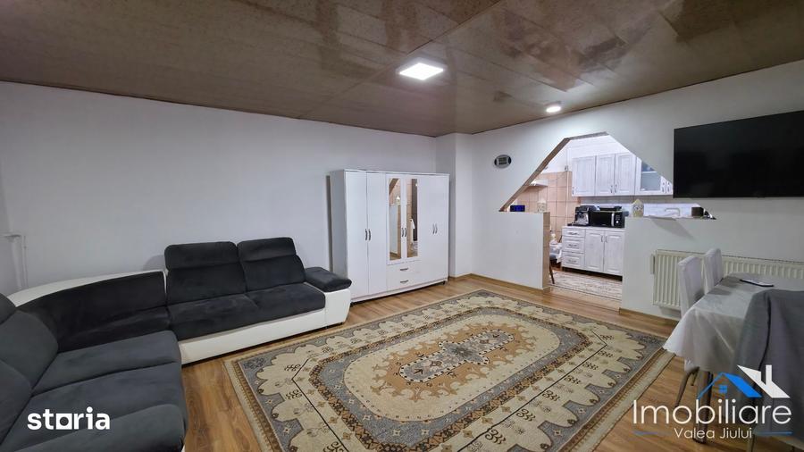 Casă cu 4 camere cu Teren 268 Mp în Central