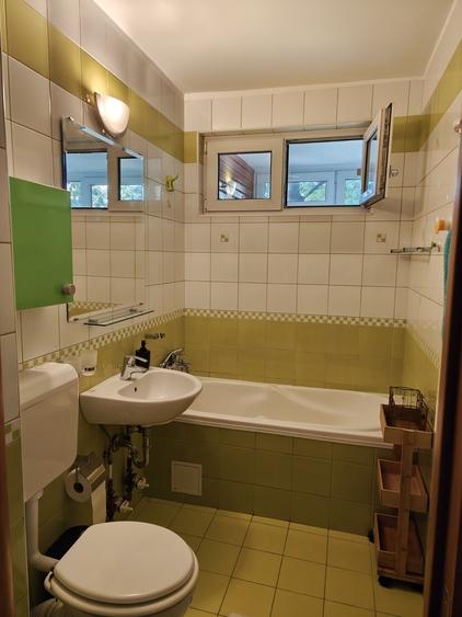Apartament cu 3 camere semidecomandat, mobilat în Muncii