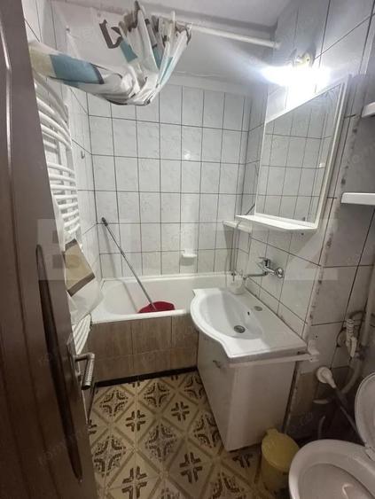 Apartament 2 camere, decomandat,48 mp , Micro 15 - 11