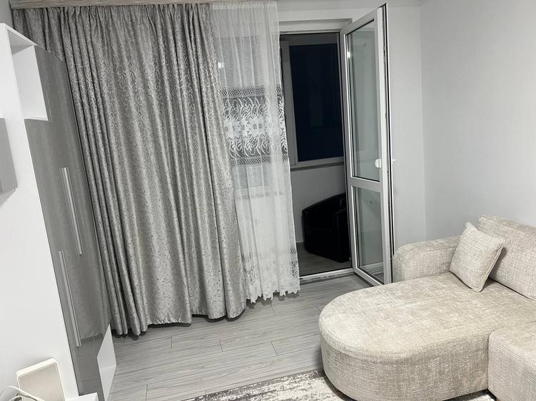 Apartament cu 2 camere decomandat în Exterior Vest