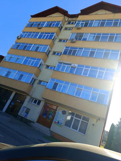 Apartament cu 2 camere decomandat, mobilat în Tudor Vladimirescu