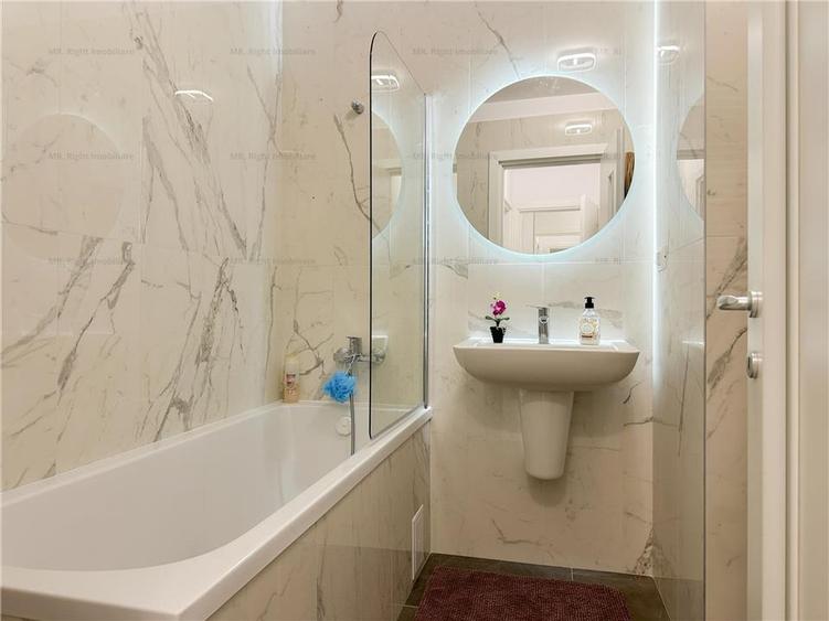 Apartament cu 3 camere decomandat, mobilat în Tractorul