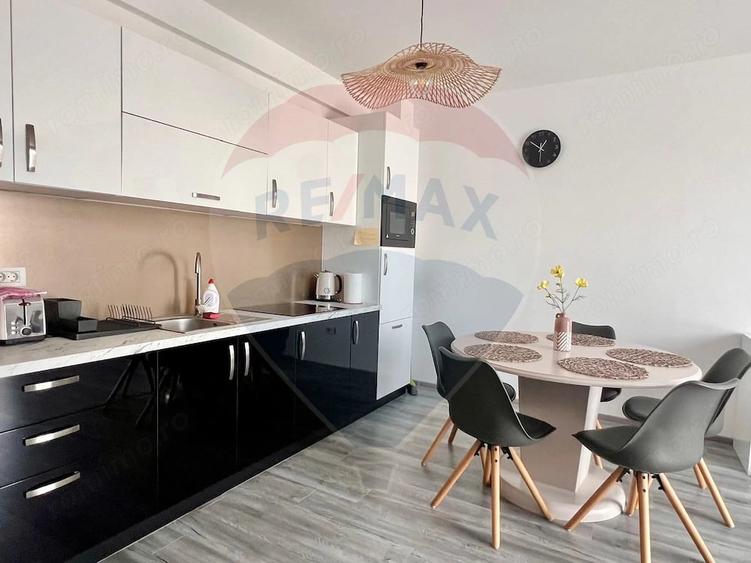 Apartament cu 2 camere decomandat în Băile Felix