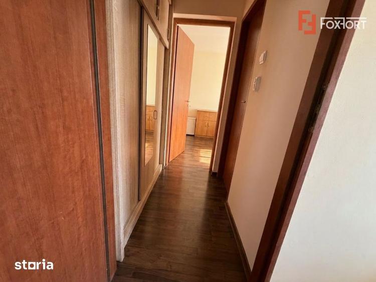Apartament cu 2 camere semidecomandat, mobilat în Odobescu