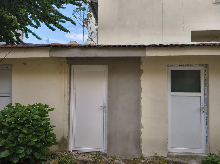 Apartament cu 2 camere semidecomandat, mobilat în Ultracentral