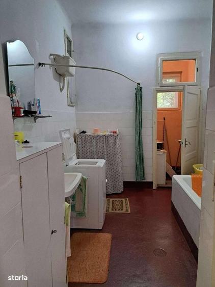 Casă cu 2 camere în Central