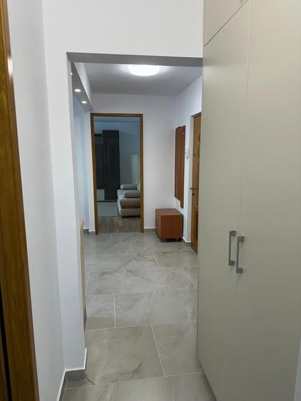 Apartament cu 2 camere decomandat, mobilat în Vitan Mall