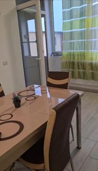 Apartament cu 2 camere decomandat în Girocului