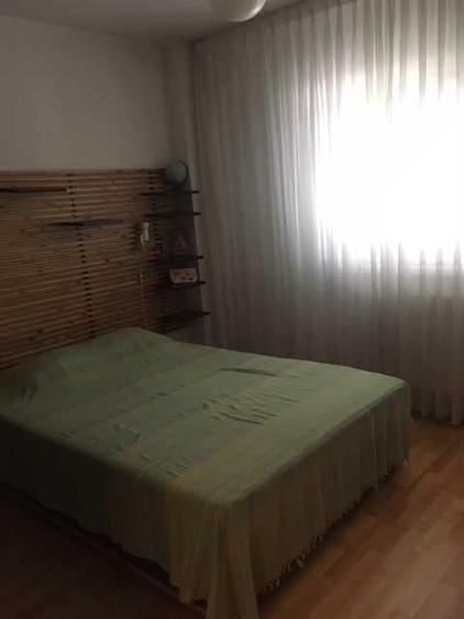 Apartament cu 2 camere semidecomandat, mobilat în Știrbei Vodă