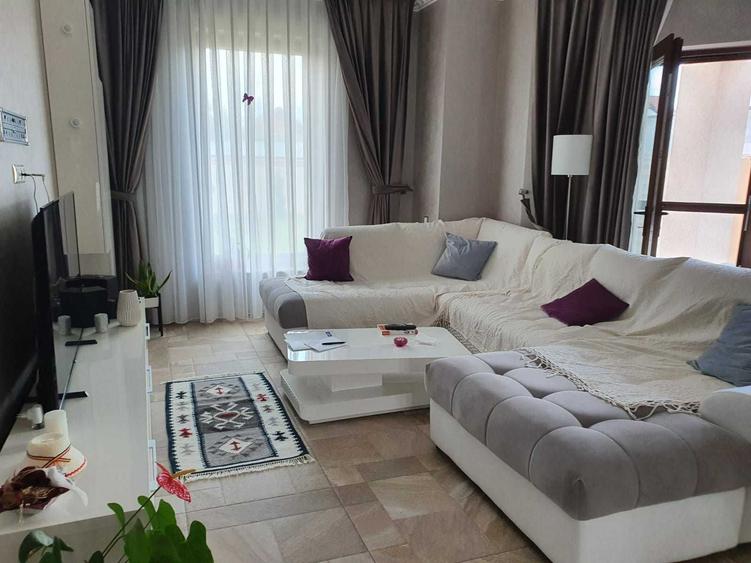 Casă cu 3 camere în Central