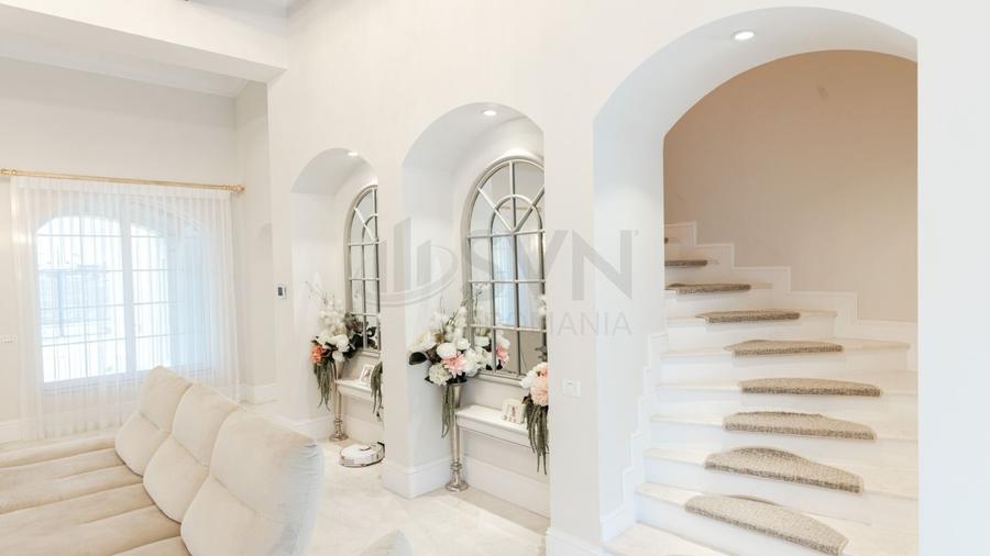 Casă individuală cu 6 camere cu Piscina în Tunari