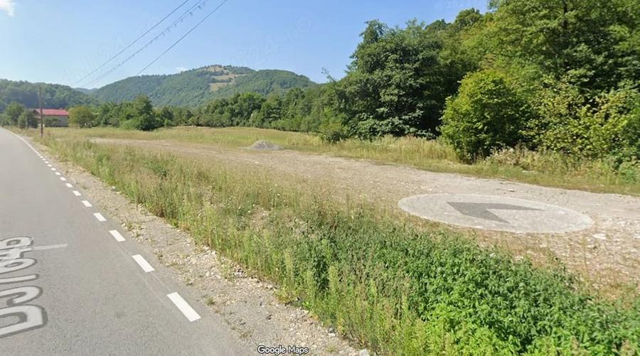 Teren de 2800 mp, în Vale