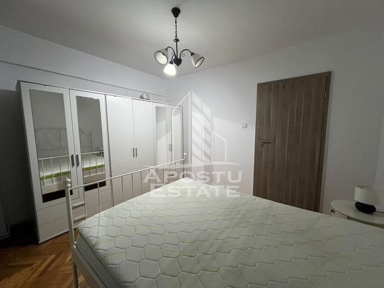 Apartament cu 2 camere semidecomandat, mobilat în Dacia