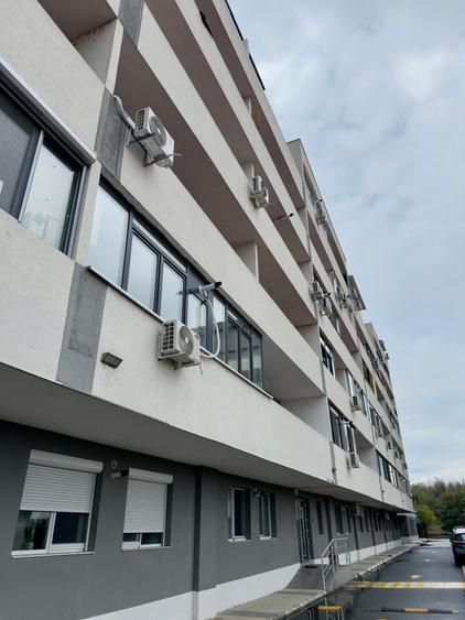 Apartament cu 3 camere în Mihai Bravu