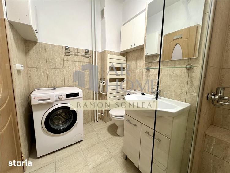 Apartament cu 3 camere decomandat în Ultracentral