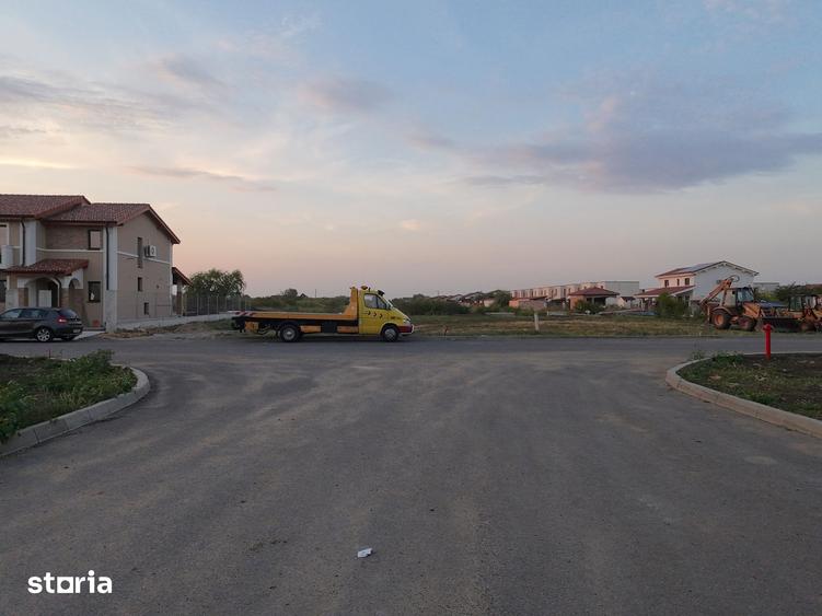 Casă cu 6 camere cu Teren 589 Mp în Săcălaz