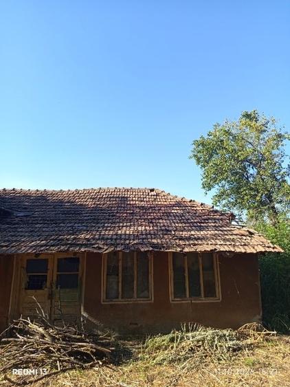 Casă cu 5 camere cu Garaj în Valea Stânii