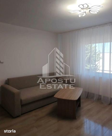 Apartament cu 3 camere decomandat în Micălaca