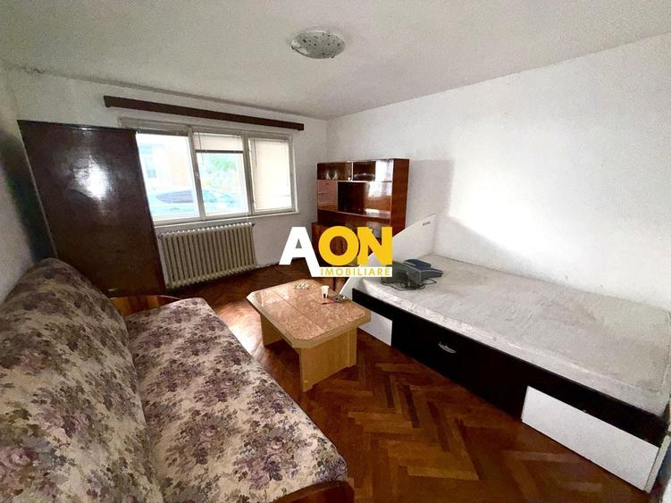 Garsonieră decomandată în Cetate